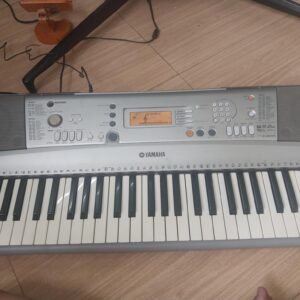 Đàn Organ YAMAHA PSR-E303